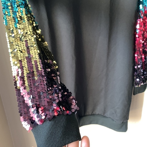 Sequin Sleeve Long Tunic Top - Picture 3 of 7